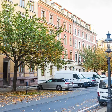 Edles Stuckdecken-Juwel! 2 Schlafzimmer, Parkplatz Vor Der Tuer, Hbf Nah, Gratis Kaffee&Tee * Chemnitz